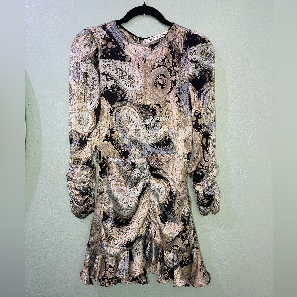 Zara Elegant Long Sleeve Dress - Black and Cream
